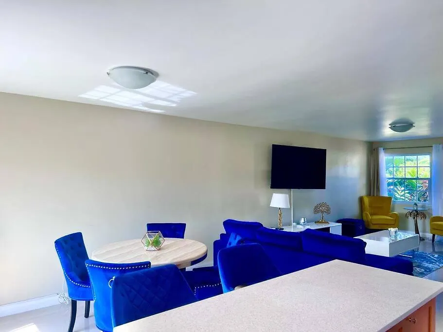 RioNuoya Huddersfield House 아파트