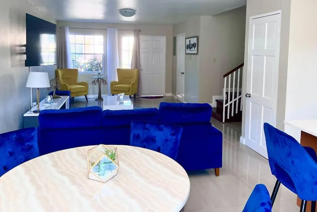 RioNuoya Huddersfield House 아파트